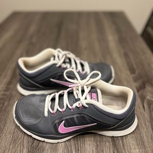 Nike Gray Women’s Running Shoes size 8.5 US